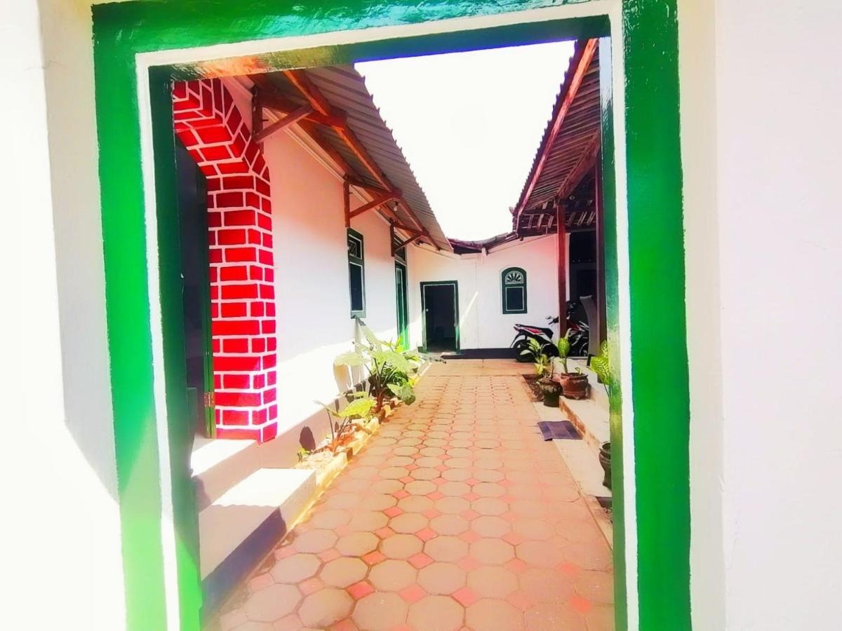 Reddoorz Syariah @ Ndalem Kembang Sore Yogyakarta Exterior foto